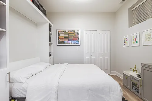 1507 W Cortez St #102 Photo 1