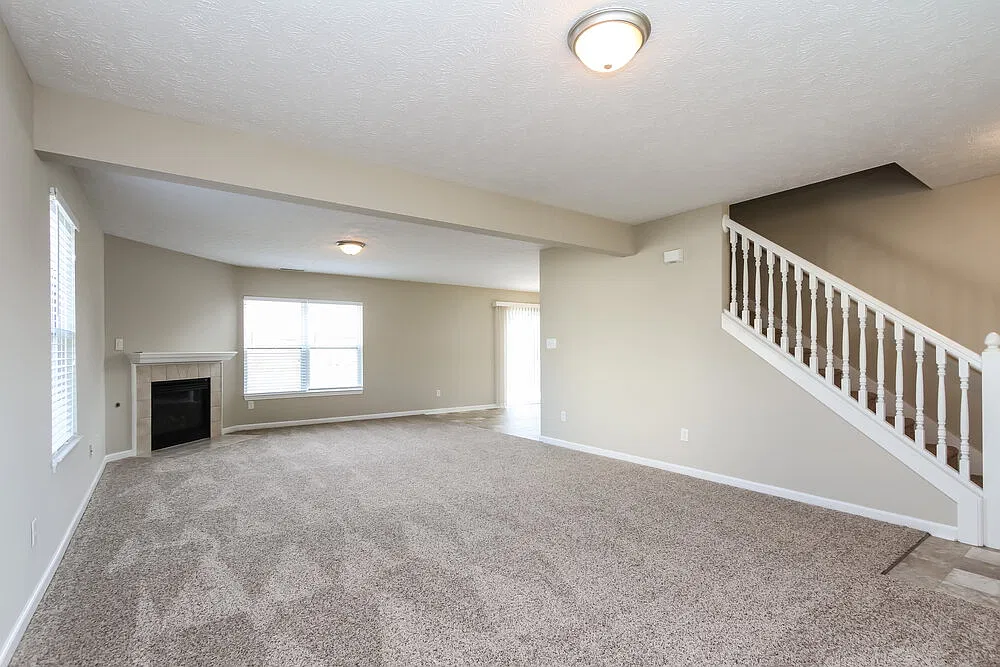4 bed, 2.5 bath, 2068 sqft, $2,315 — Photo 2