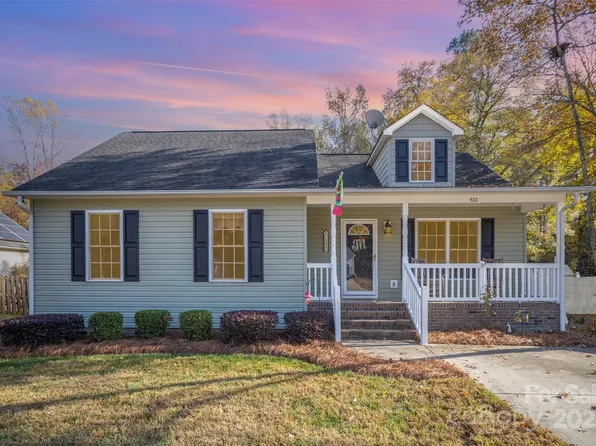 522 Kittiewake Ln, Clover, SC 29710