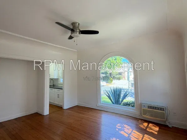835 3/4 N Formosa Ave, Los Angeles, CA 90046