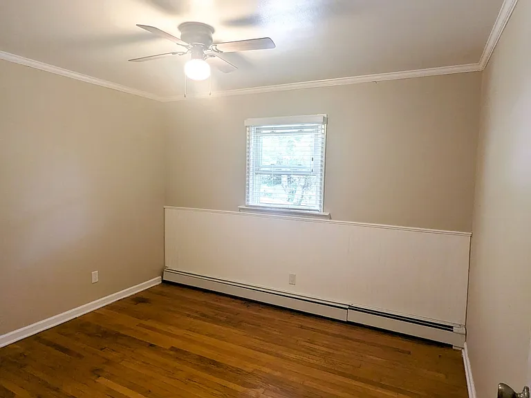 11 x 10 bedroom ($1300)