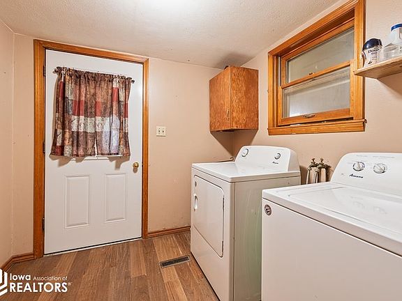 3rd image of 28322 170th St