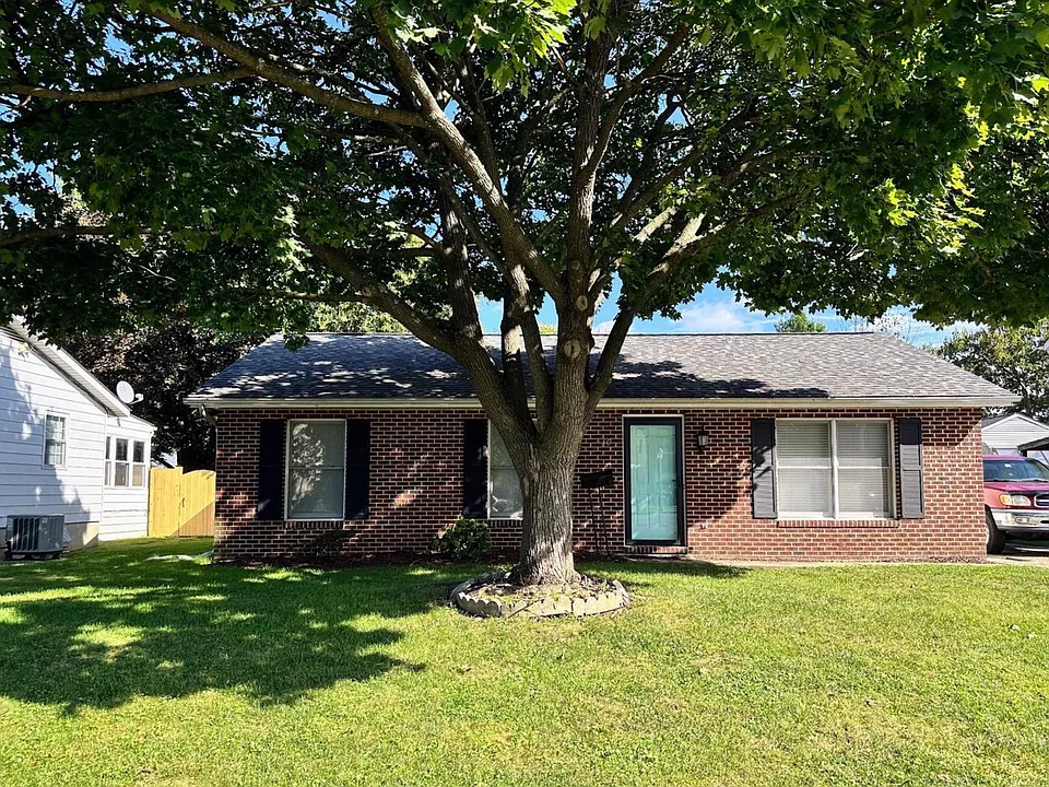 430 Banksia Dr