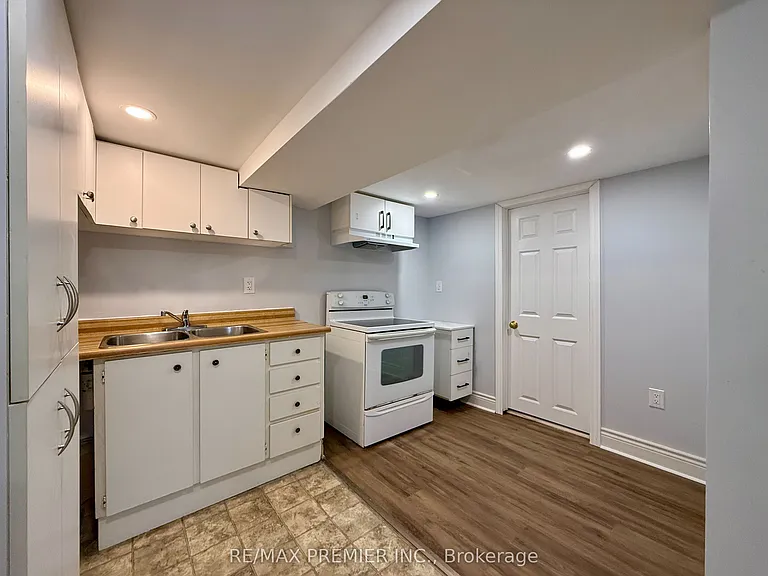 288 Scott St #LOWER — Photo 9