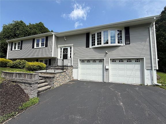 2nd image of 38 Juniper Ln