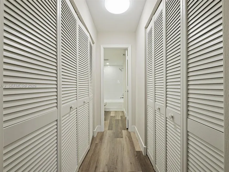 8107 SW 72nd Ave #410E — Photo 13