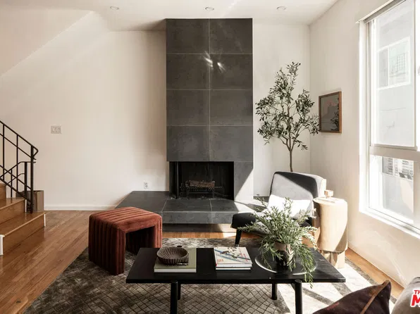 1260 N Kings Rd APT 2, West Hollywood, CA 90069