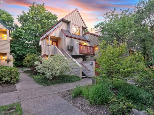 2805 NW Upshur St APT B, Portland, OR 97210