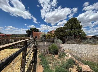 29 Calle Debra, Santa Fe, NM 87507