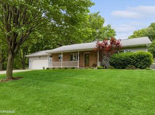 3012 Valley View Ln NE, North Liberty, IA 52317