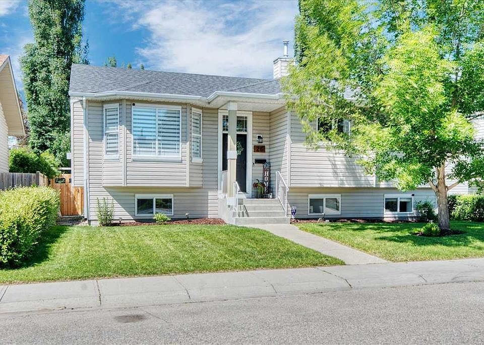 1st image of 26 E Strathford Close