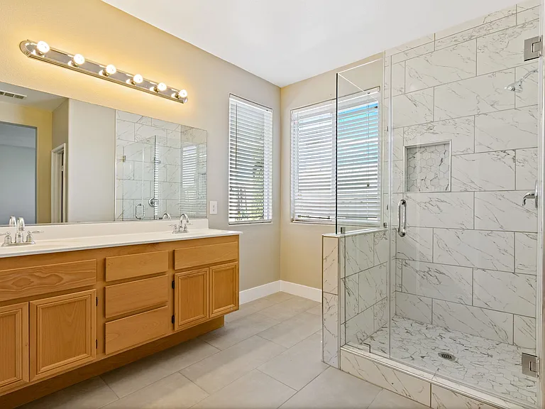 5909 Viking Way — Photo 20