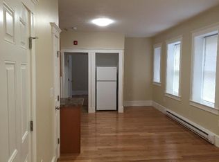 887 Huntington Ave APT 4, Boston, MA 02115