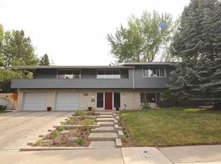 1120 Pine Ridge Dr, Reno, NV 89509