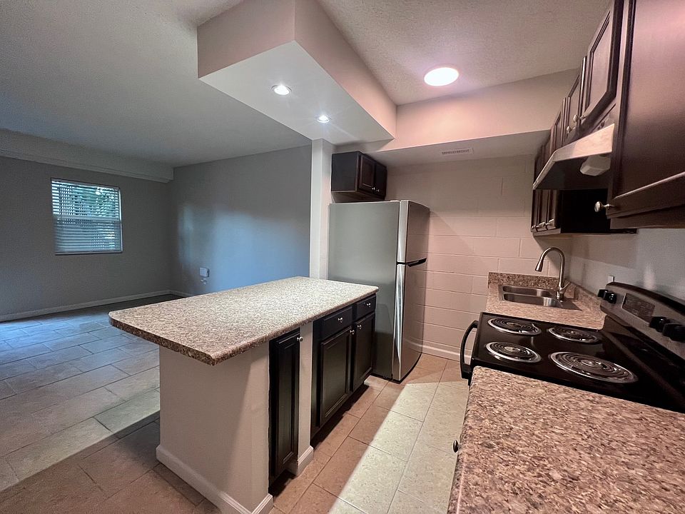 Apartment 202 - Available 11/19/2024