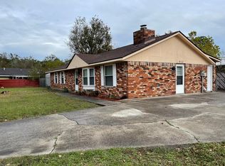 912 Copeland Dr, Hinesville, GA 31313