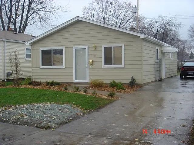 1st image of 1612 E Pearl Ave