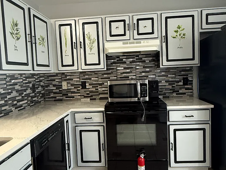 5400 Tanglewood Pine Ln — Photo 9