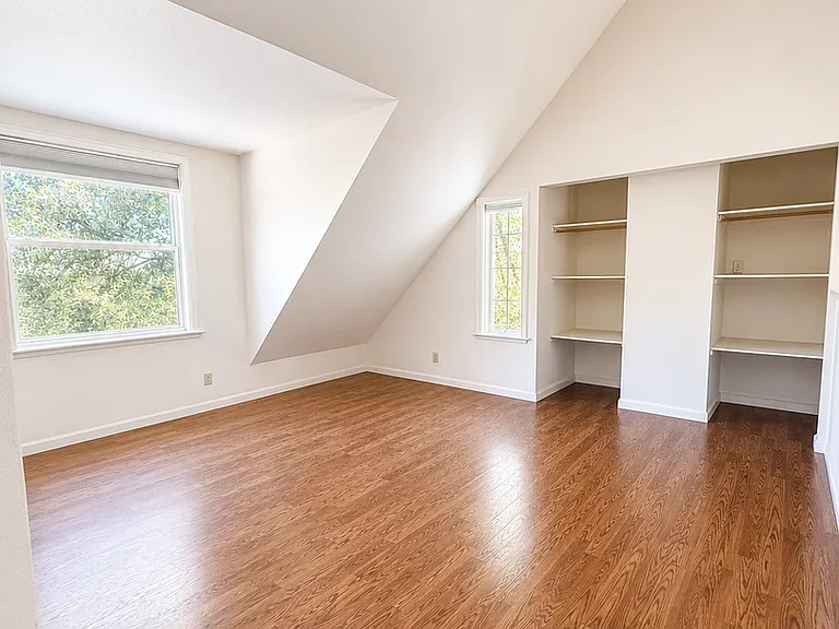 15085 McElroy Rd — Photo 13
