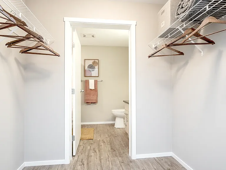 745 Ballantrae Dr — Photo 6