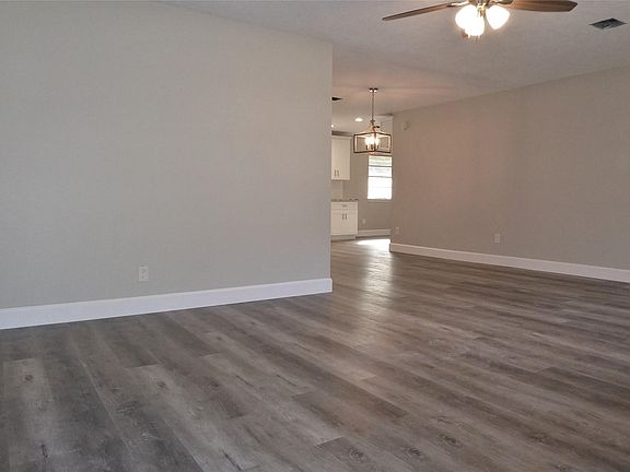 5th image of 1505 Olive St
