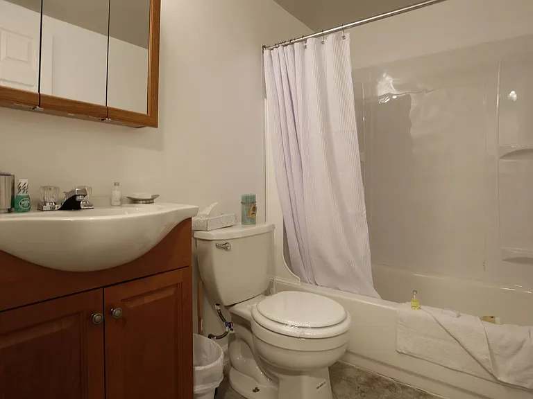 Chestnut Lane Apartments — Photo 17
