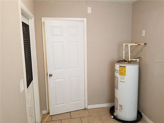 5th image of 3007 E 25th Ave