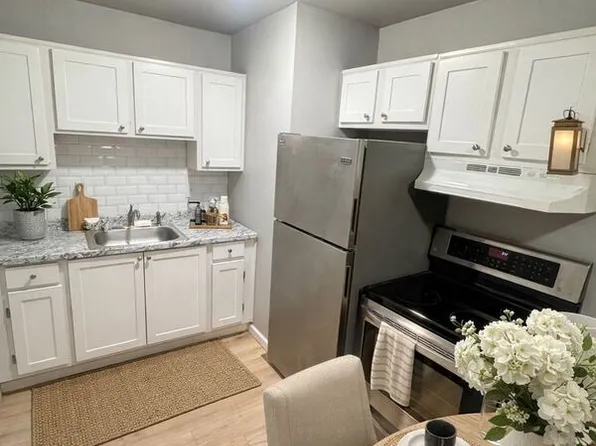 5630 Pardee Ave APT 2, Dearborn Heights, MI 48125