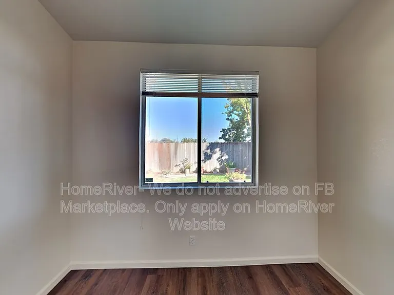 8453 Mockenhaupt Ct — Photo 11
