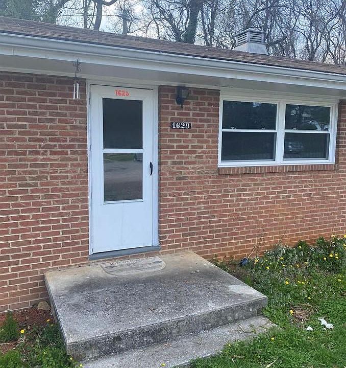 1st image of 1629 Longview Ave #B