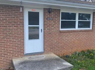 1629 Longview Ave #B, Salem, VA 24153
