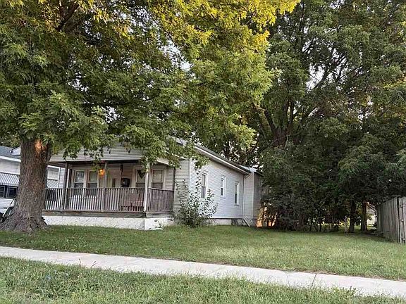 3rd image of 1122 Pekin St
