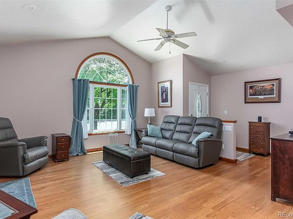 4th image of 1267 51st Ave