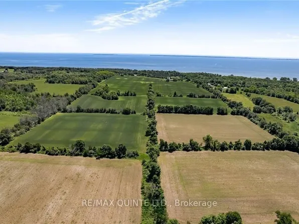 3292 County Road 8, Prince Edward County, ON K0K 2T0