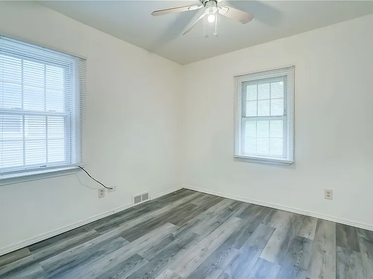 49 Depew St — Photo 24