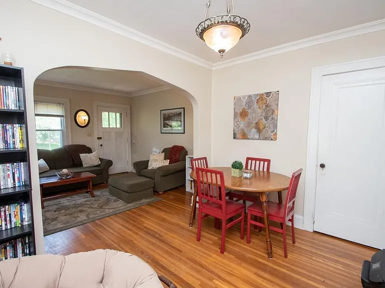 4516 Cedar Ave S — Photo 17