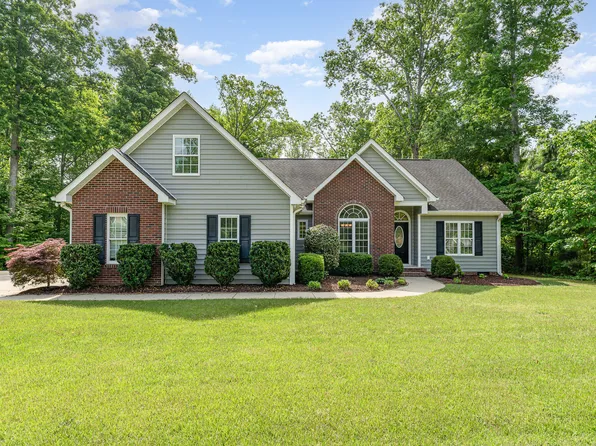 315 Copper Ridge Dr, Sanford, NC 27330