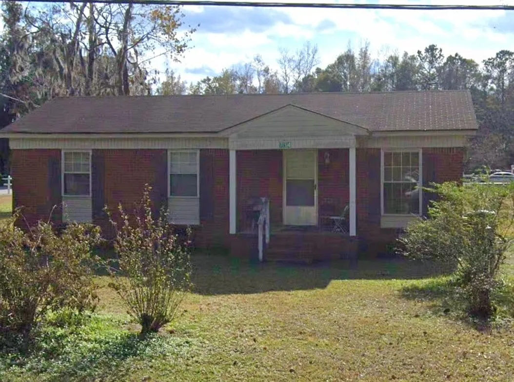 4 bed, 1.5 bath, 1086 sqft, $850 — Photo 1