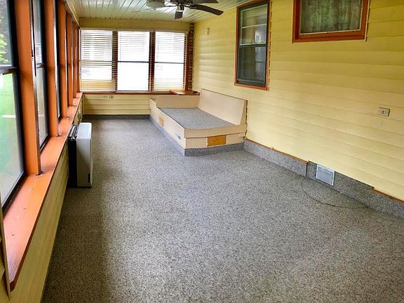 5th image of 661 58th Ave NE