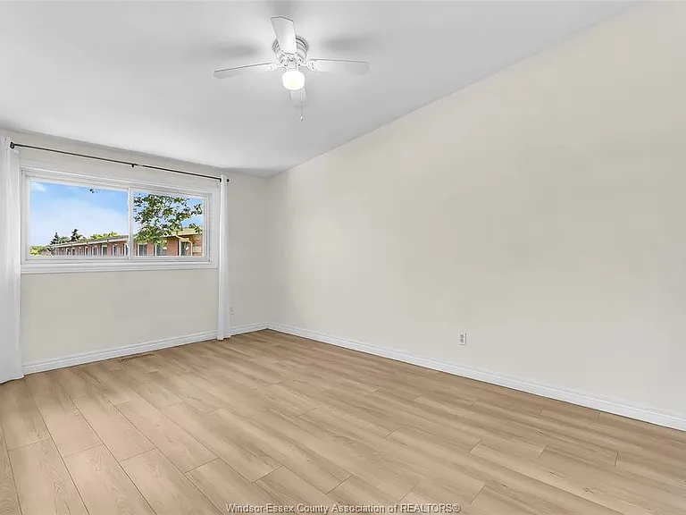 1930 Columbia Ct #31 — Photo 15