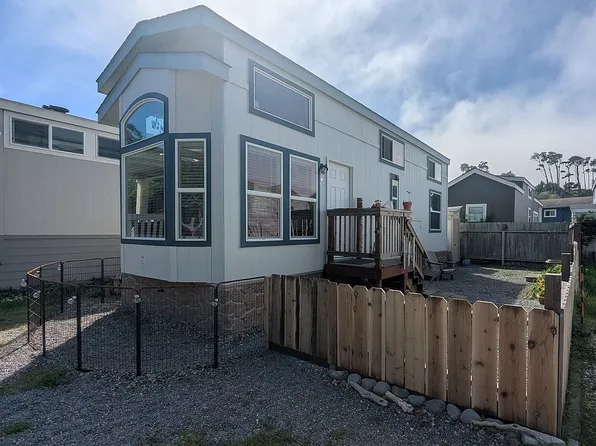 32200 N Harbor Dr #19, Fort Bragg, CA 95437