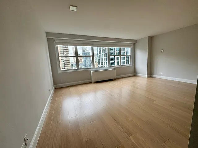 Building Photo - 155 W 68th St #1810
