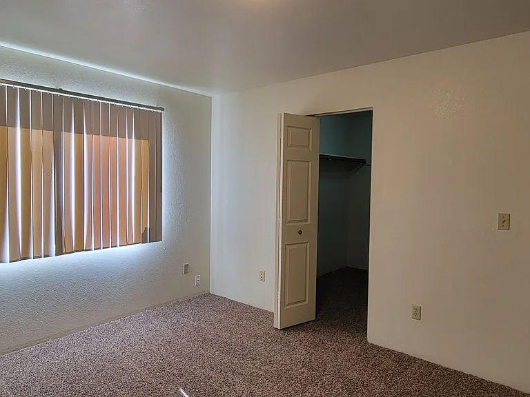 1232 Burton Ct — Photo 15
