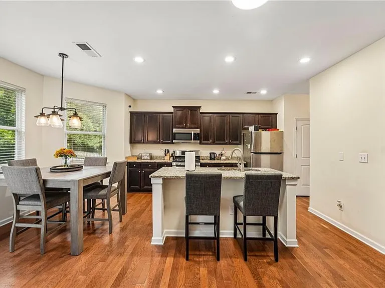 6216 Oakdale Ridge Ct SE — Photo 9