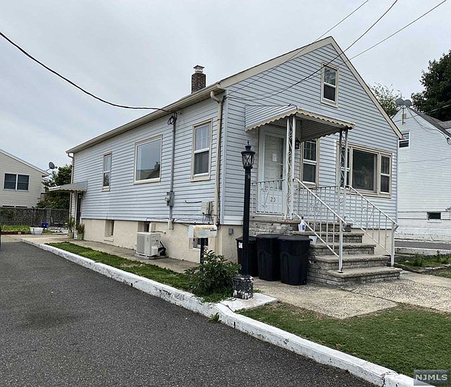 2nd image of 20 Sherman Ave