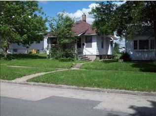 1006 17th St SW, Cedar Rapids, IA 52404