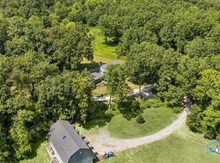 9535 Old State Line Rd, Holland, OH 43528