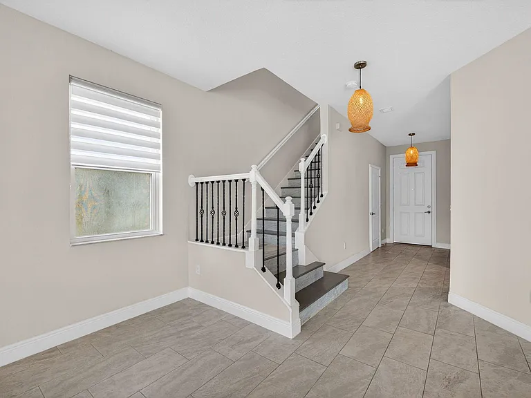10916 SW Robbia Way — Photo 8