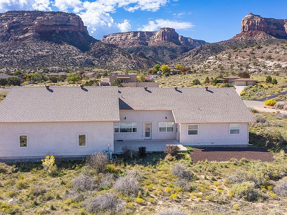 2nd image of 2220 Burro Canyon Ct