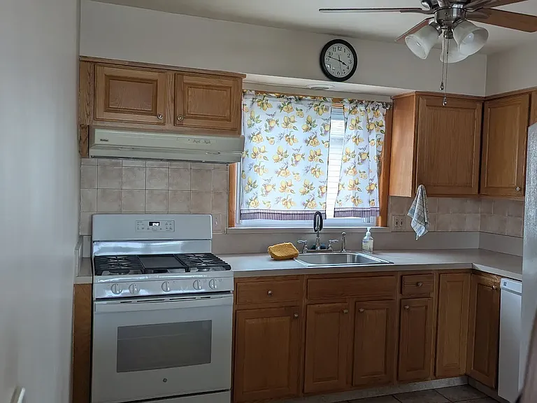13 Kilmer Ct #2 — Photo 2